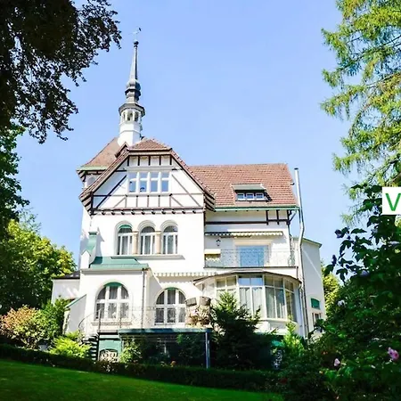 Vila Luxus Emg Dortmund In Ennepetal, Nah Duesseldorf, Koeln Mit Tennis Court, Garten, Kamin Fuer Familien Gruppen Bis 20 Personen *