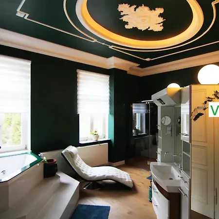 Vila Luxus Emg Dortmund In Ennepetal, Nah Duesseldorf, Koeln Mit Tennis Court, Garten, Kamin Fuer Familien Gruppen Bis 20 Personen