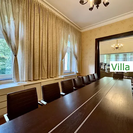Villa Luxus Emg Dortmund In Ennepetal, Nah Duesseldorf, Koeln Mit Tennis Court, Garten, Kamin Fuer Familien Gruppen Bis 20 Personen Ennepetal