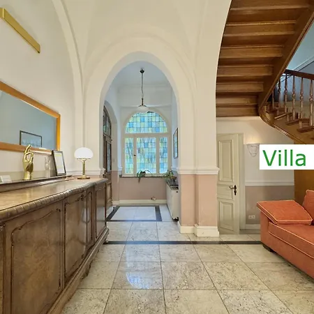 Luxus Emg Dortmund In Ennepetal, Nah Duesseldorf, Koeln Mit Tennis Court, Garten, Kamin Fuer Familien Gruppen Bis 20 Personen Ennepetal