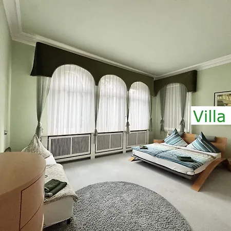 Luxus Emg Dortmund In Ennepetal, Nah Duesseldorf, Koeln Mit Tennis Court, Garten, Kamin Fuer Familien Gruppen Bis 20 Personen