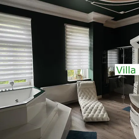 Luxus Emg Dortmund In Ennepetal, Nah Duesseldorf, Koeln Mit Tennis Court, Garten, Kamin Fuer Familien Gruppen Bis 20 Personen