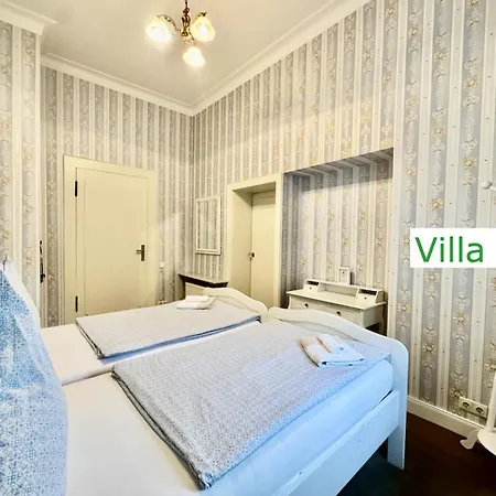 Luxus Emg Dortmund In Ennepetal, Nah Duesseldorf, Koeln Mit Tennis Court, Garten, Kamin Fuer Familien Gruppen Bis 20 Personen Ennepetal