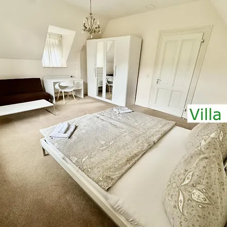 Luxus Emg Dortmund In Ennepetal, Nah Duesseldorf, Koeln Mit Tennis Court, Garten, Kamin Fuer Familien Gruppen Bis 20 Personen Ennepetal