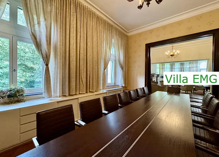 Villa Luxus Emg Dortmund In Ennepetal, Nah Duesseldorf, Koeln Mit Tennis Court, Garten, Kamin Fuer Familien Gruppen Bis 20 Personen Ennepetal