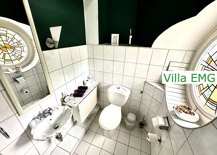 Luxus Emg Dortmund In Ennepetal, Nah Duesseldorf, Koeln Mit Tennis Court, Garten, Kamin Fuer Familien Gruppen Bis 20 Personen