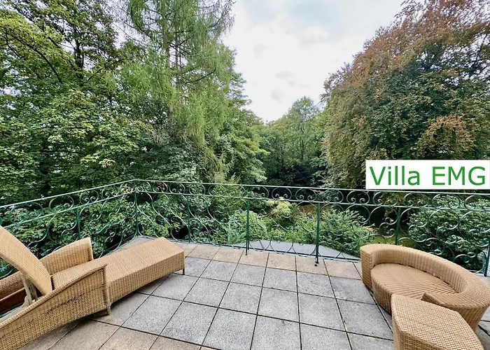Villa Luxus Emg Dortmund In Ennepetal, Nah Duesseldorf, Koeln Mit Tennis Court, Garten, Kamin Fuer Familien Gruppen Bis 20 Personen