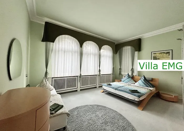 Luxus Emg Dortmund In Ennepetal, Nah Duesseldorf, Koeln Mit Tennis Court, Garten, Kamin Fuer Familien Gruppen Bis 20 Personen